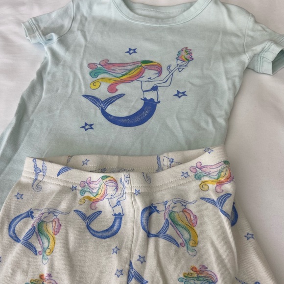 Mermaid Pajama Shorts Set from Baby GAP - Picture 3 of 7